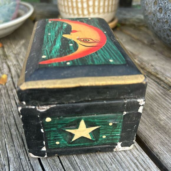 Artistic Moon Face Box Trinket Decor - Orange and Green- Whimsy Goth 90s Vintage - Picture 4 of 13